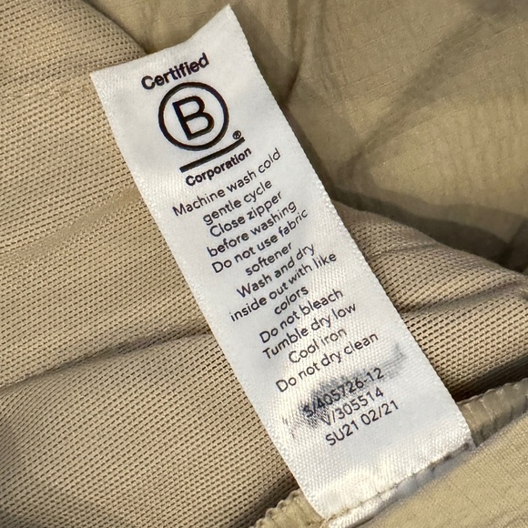 NWOT Trekkie North Jogger in Tan Zippered Pockets Hiking Outdoor Long Pants New - Picture 8 of 10